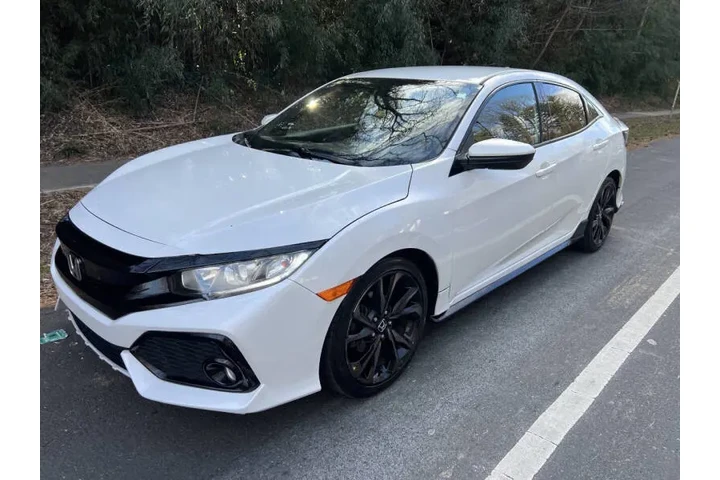 $11900 : 2017 Civic Sport image 1
