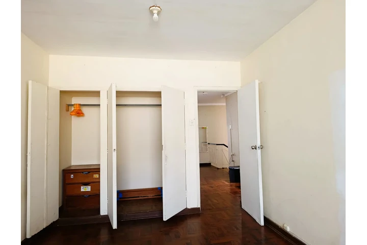 VENDO CASA ZONA RESIDENCIAL image 4