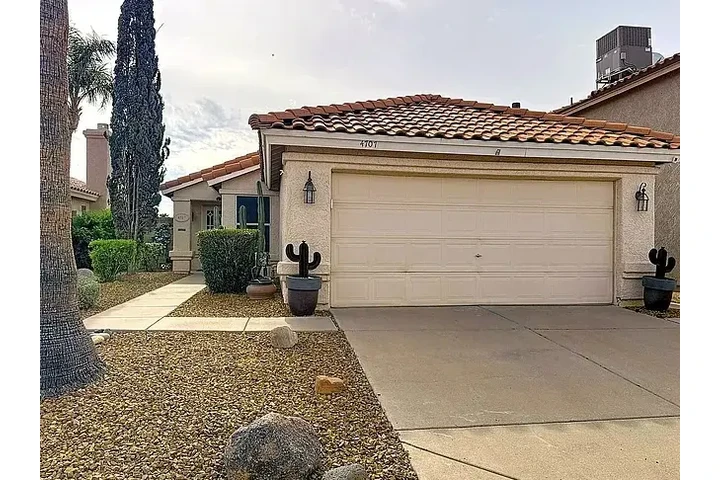 $850 : HOUSE FOR RENT image 5