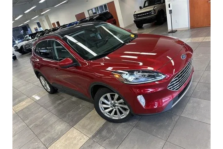 $17500 : Ford Escape 2021 AWD Titaniu image 9