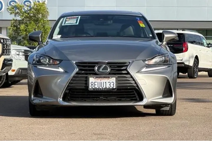 $17800 : Lexus IS 300 2018 4dr Sedan image 10