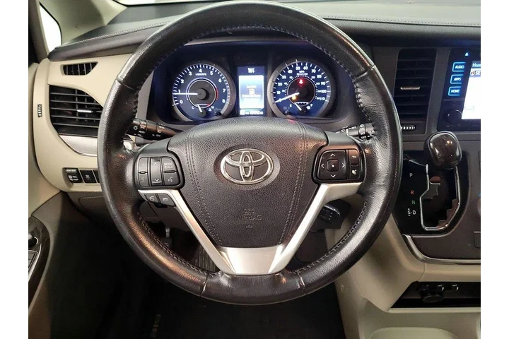 $23998 : Toyota Sienna 2016 AWD XLE 7 image 10