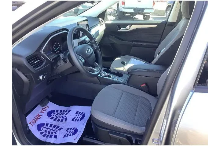 $18950 : Ford Escape Hybrid 2021 SE 4 image 10