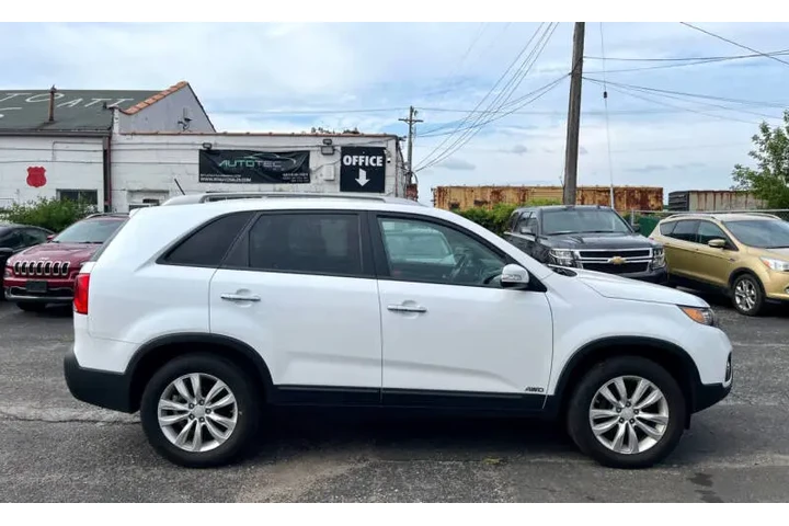 $7495 : 2011 Sorento LX image 5