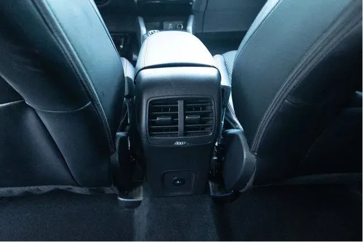 $32999 : Ford Escape Hybrid 2025 AWD image 9