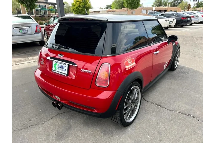 2004 MINI Cooper S image 5