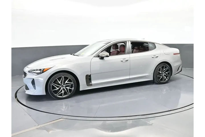$24546 : Kia Stinger 2022 GT-Line 4dr image 2
