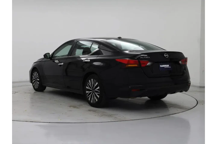 $19998 : Nissan Altima 2023 2.5 SV 4d image 2