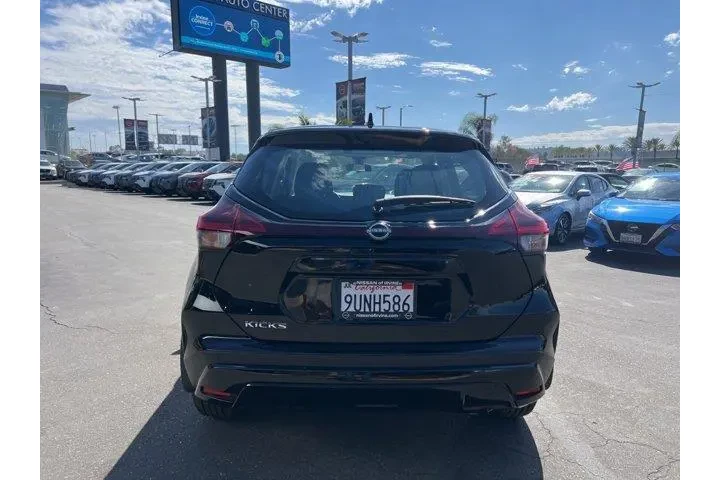 $20181 : Nissan Kicks Play 2025 S 4dr image 5