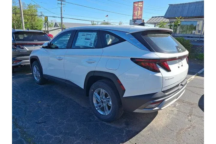 $32360 : Hyundai TUCSON 2025 AWD SE 4 image 3