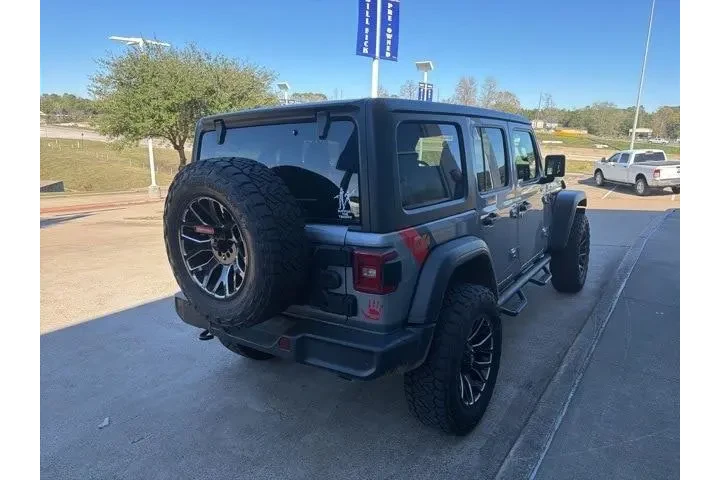 $29988 : Jeep Wrangler Unlimited 2021 image 5
