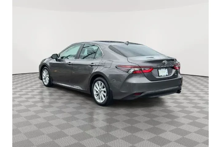 $18867 : Toyota Camry 2022 LE 4dr Sed image 5