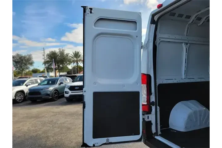 $38991 : Ram ProMaster 2025 Tradesman image 7