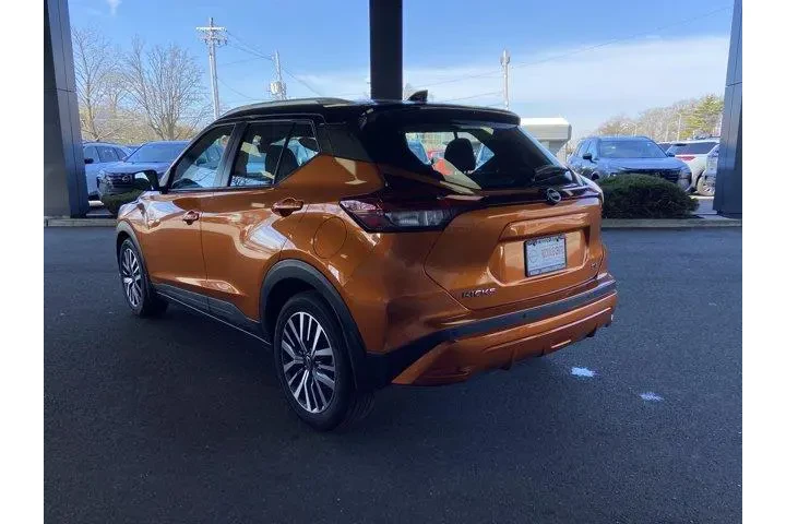 $12487 : Nissan Kicks 2023 SV 4dr Cro image 7