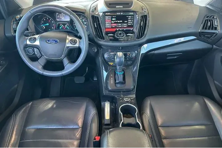 $12310 : Ford Escape 2015 Titanium 4d image 9