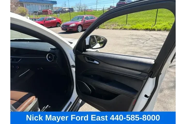 $19995 : Alfa Romeo Stelvio 2022 AWD image 9