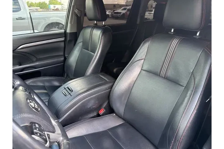 $25800 : Toyota Highlander 2019 AWD S image 10