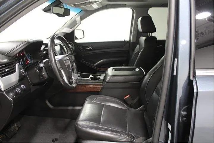 $36898 : GMC Yukon 2020 4x4 SLT 4dr S image 3