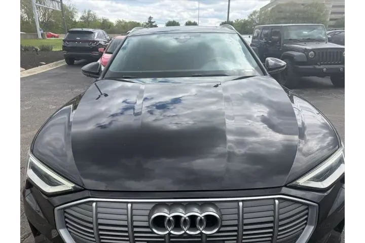 $27266 : Audi e-tron 2022 AWD quattro image 2