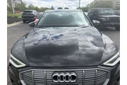 $27266 : Audi e-tron 2022 AWD quattro thumbnail