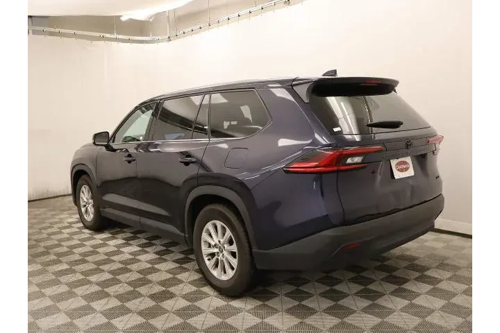 $39995 : Toyota Grand Highlander 2025 image 1