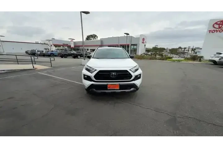 $37395 : Toyota RAV4 2024 AWD TRD Off image 3