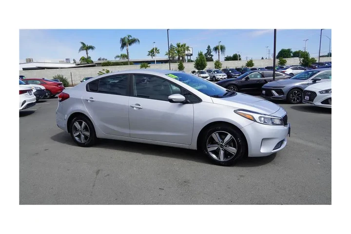 $10984 : 2018 Forte LX image 4
