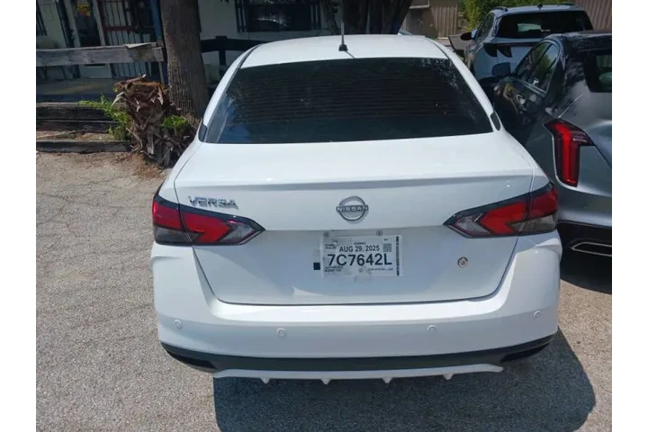 $17800 : 2025 Versa S image 10