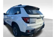 $34162 : Honda Passport 2023 AWD Trai thumbnail