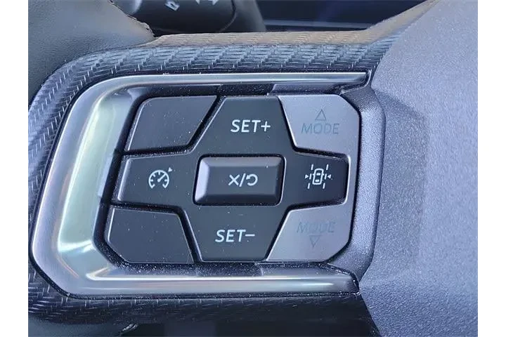 $27824 : Ford Mustang 2024 EcoBoost 2 image 8