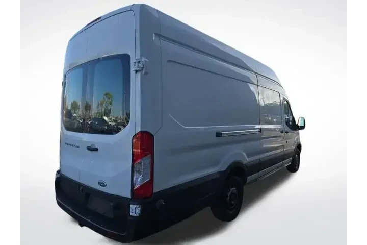 $22755 : Ford Transit 2017 250 3dr LW image 5