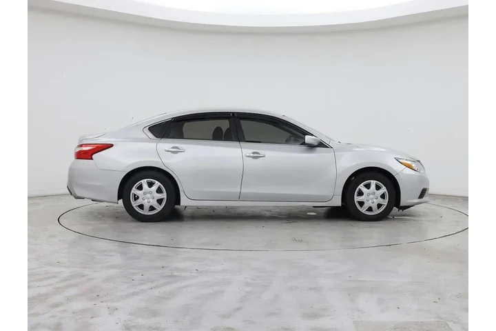 $11998 : Nissan Altima 2016 2.5 4dr S image 7