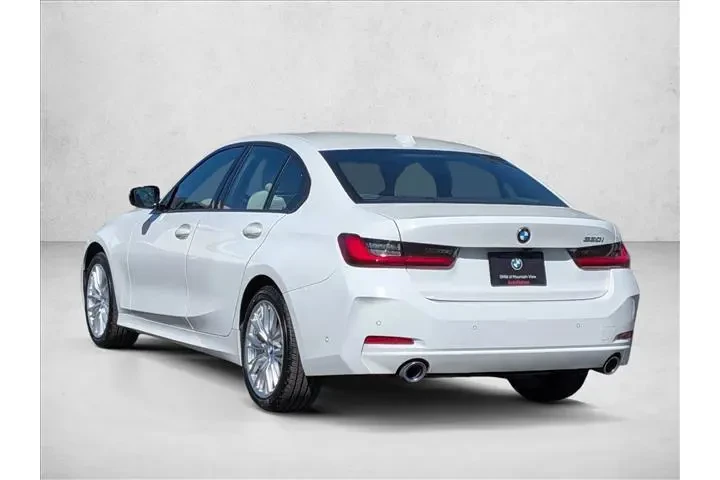 $30455 : BMW 3 Series 2023 330i 4dr S image 8