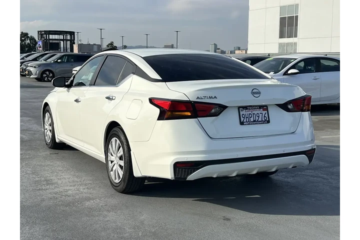 $20295 : Nissan Altima 2023 2.5 S 4dr image 4
