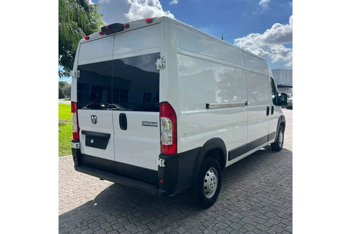 RAM promaster 2500 image 7