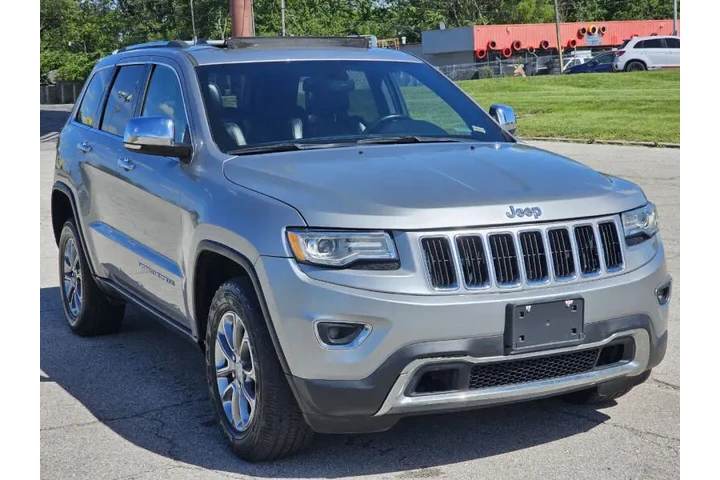 $12000 : 2015 Grand Cherokee Limited image 3