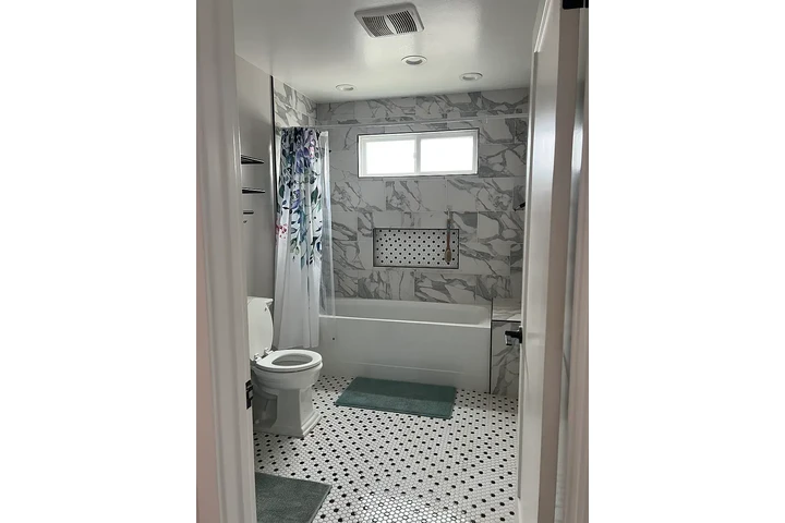 $1400 : Garden Grove - Available image 3