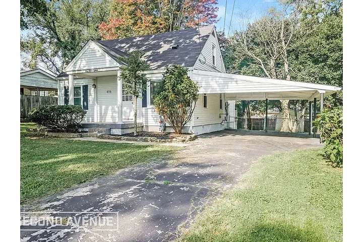 $1300 : Standard 3bd and 1bt image 2