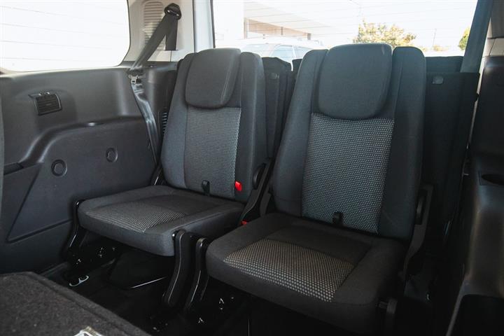 2017 Transit Connect Wagon XL image 10