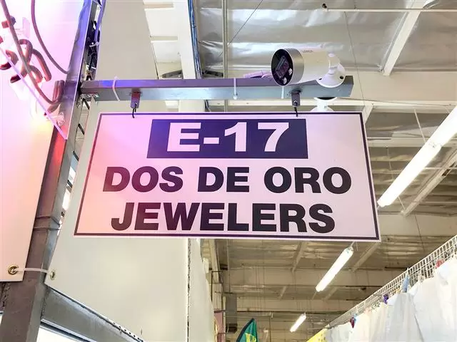 Dos de Oro Jewelers image 7