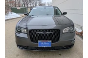 $23292 : Chrysler 300 2022 Touring 4d thumbnail