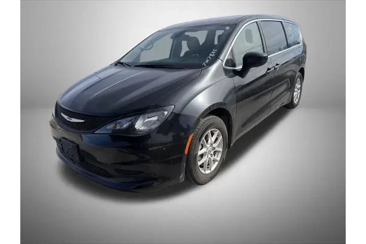 $24400 : Chrysler Voyager 2023 LX 4dr image 1