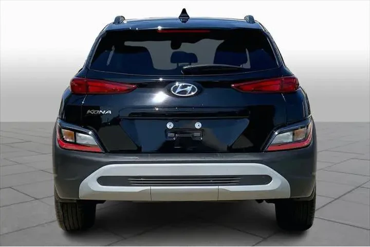 $21962 : Hyundai KONA 2023 SEL 4dr Cr image 5
