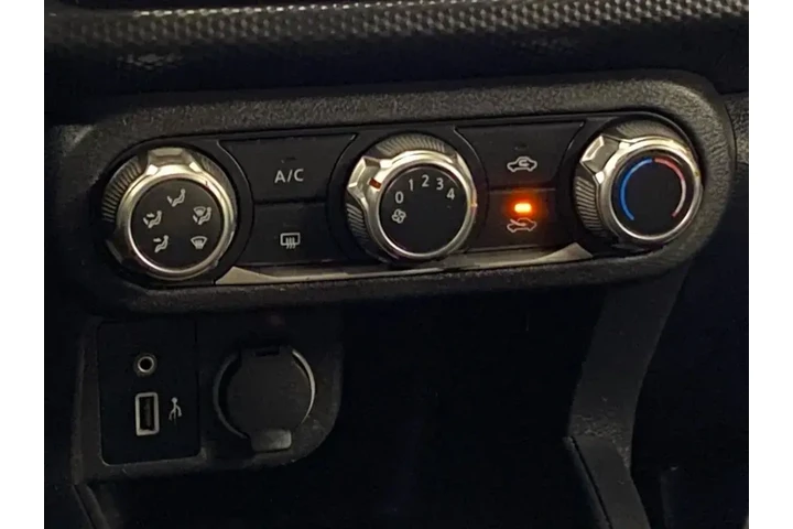 $18800 : Nissan Kicks 2022 S 4dr Cros image 10