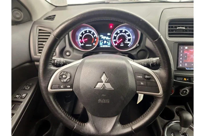 $13998 : Mitsubishi Outlander Sport 2 image 10