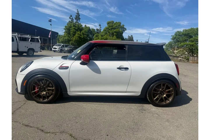 $37500 : MINI Hardtop 2 Door 2024 Joh image 2