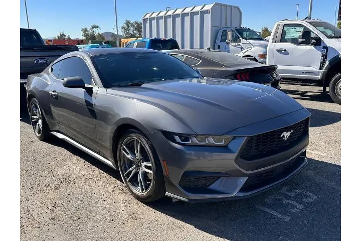 $25900 : Ford Mustang 2024 EcoBoost 2 image 2