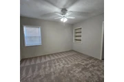 $800 : Beautiful hardwood floor home thumbnail