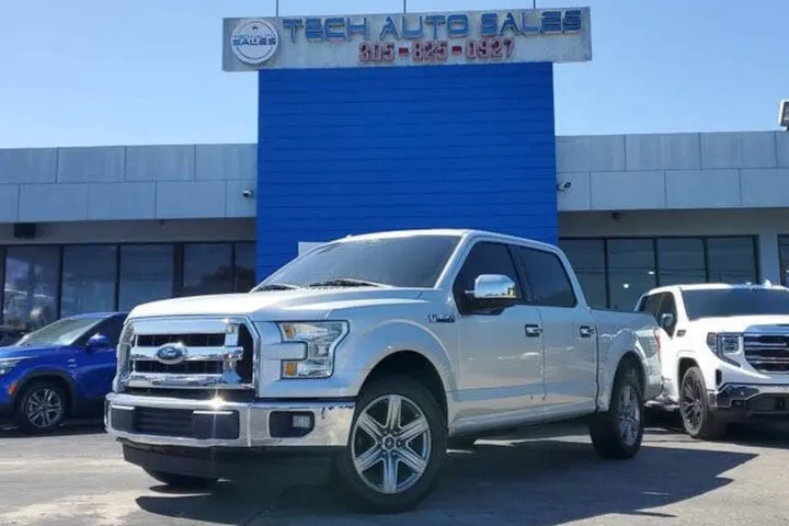 $17995 : 2017 Ford F-150 image 2