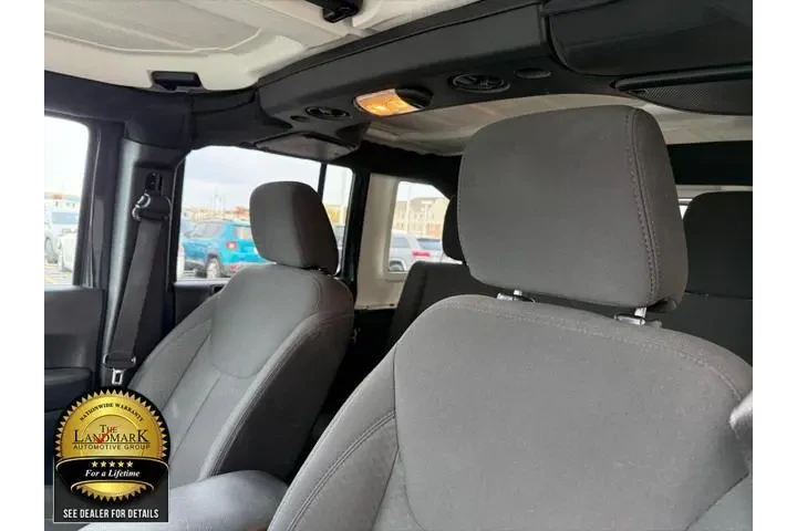 $19425 : Jeep Wrangler Unlimited 2017 image 9